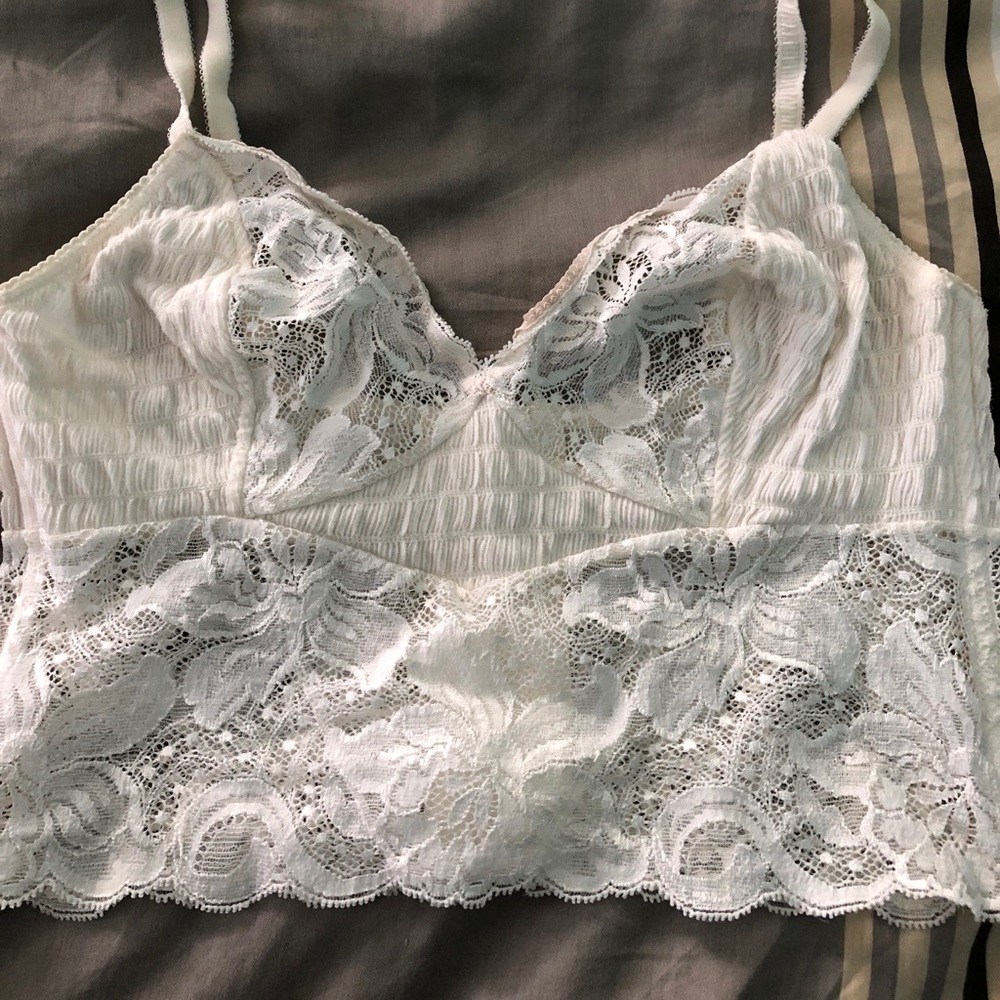❌[SOLD]❌ ONLY WORN ONCE - white lace lingerie bralette